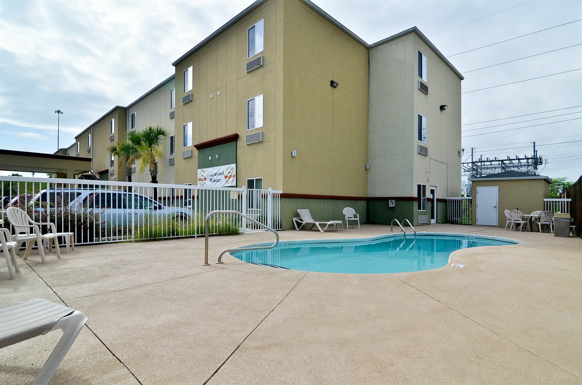 Econo Lodge Valdosta Bagian luar foto